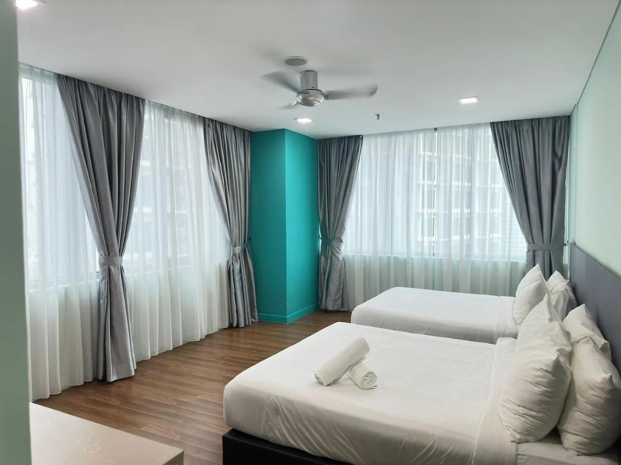 Apartment Summer Suites Klcc By Luna Kl Kuala Lumpur