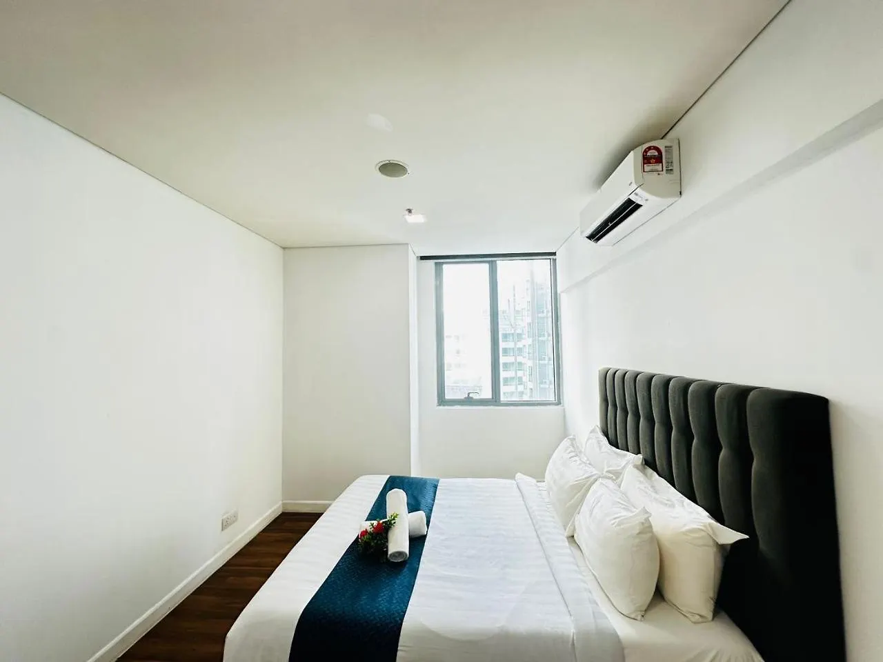 Apartment Summer Suites Klcc By Luna Kl Kuala Lumpur