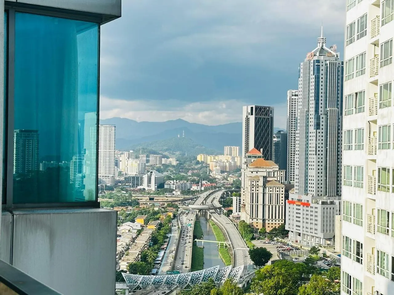 Apartment Summer Suites Klcc By Luna Kl Kuala Lumpur Malaysia